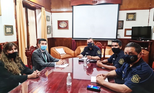 El COLEGIO CAPACITAŔA A LA POLICÍA EN VIOLENCIA FAMILIAR Y VIOLENCIA DE GÉNERO