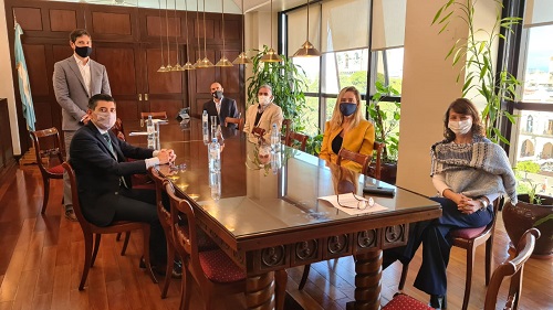 EL COLEGIO SE REUNIÓ CON AUTORIDADES DEL BANCO MACRO POR MEJORAS