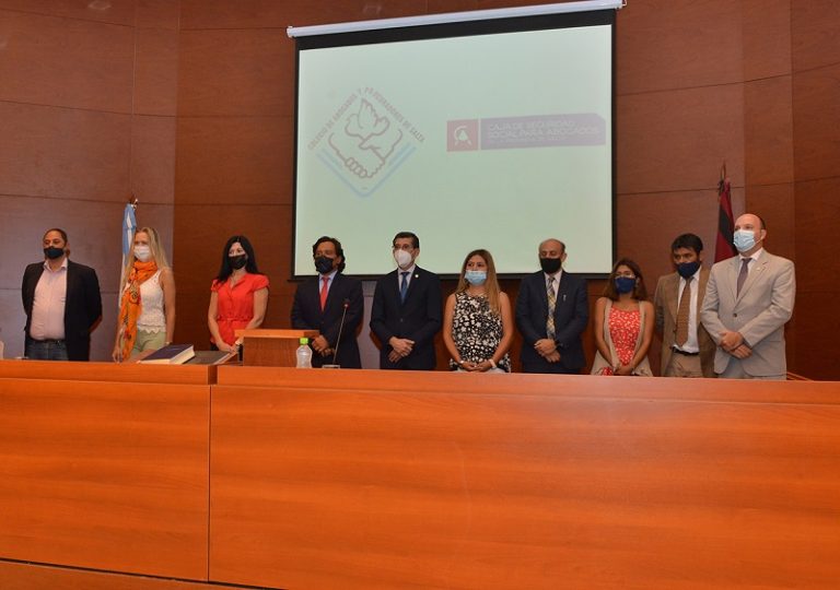 PRIMERA JURA DEL AÑO BIENVENIDOS Y BIENVENIDAS NUEVOS COLEGAS